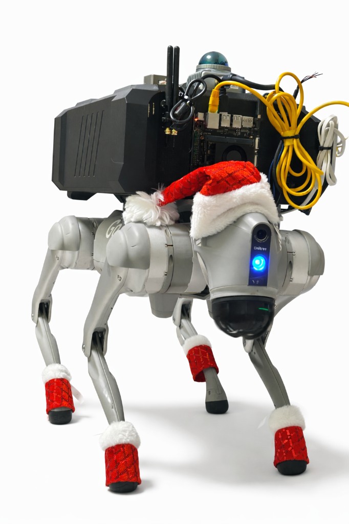 Dog courier robot with onboard payload module